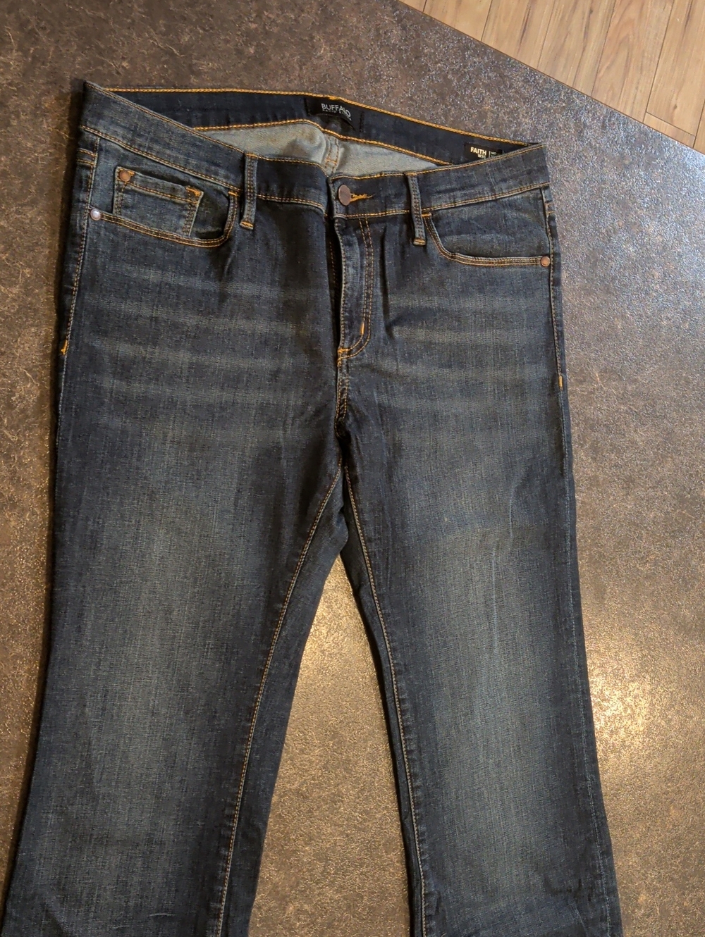 Buffalo Mid-rise Bootcut. Faith